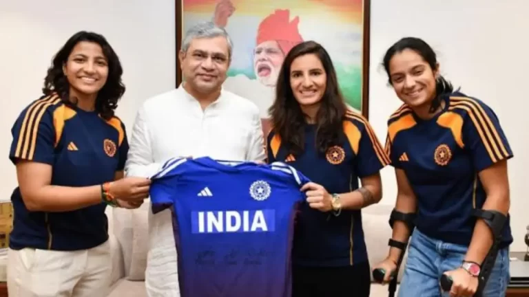 प्रतीका, स्नेहा और रेनुका को भारतीय रेलवे ने बनाया गजेटेड अफसर