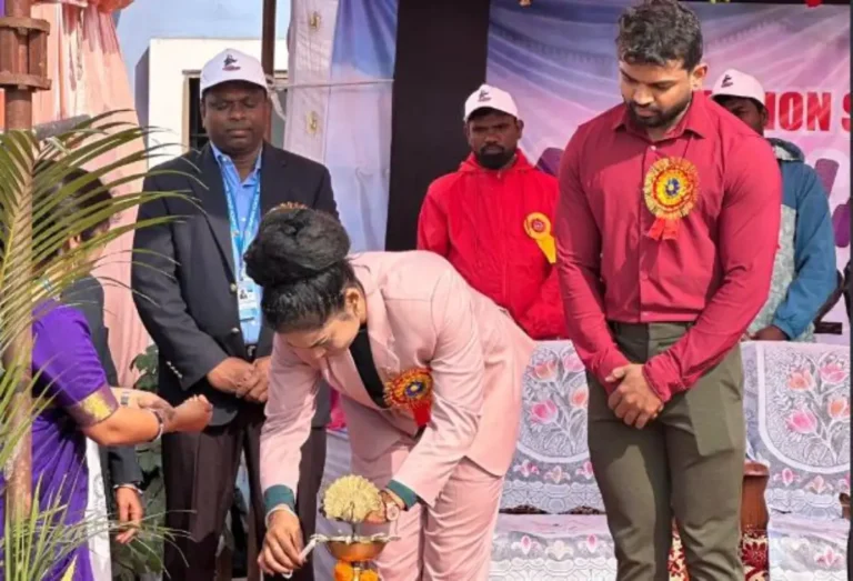 कैंप जैम्बोरी 2025 में बच्चों ने खेल से सीखा अनुशासन