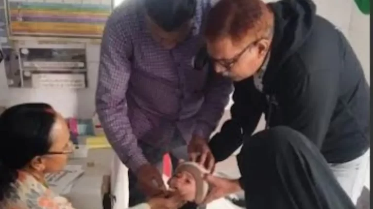 प्रतापगढ़ के गौरा में सभी उपकेंद्रों पर मना टीकाकरण उत्सव