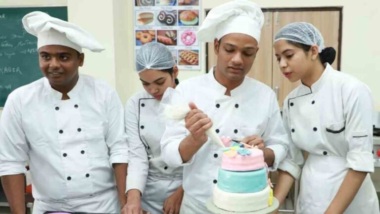 होटल मैनेजमेंट में छत्तीसगढ़ के युवाओं को मौका