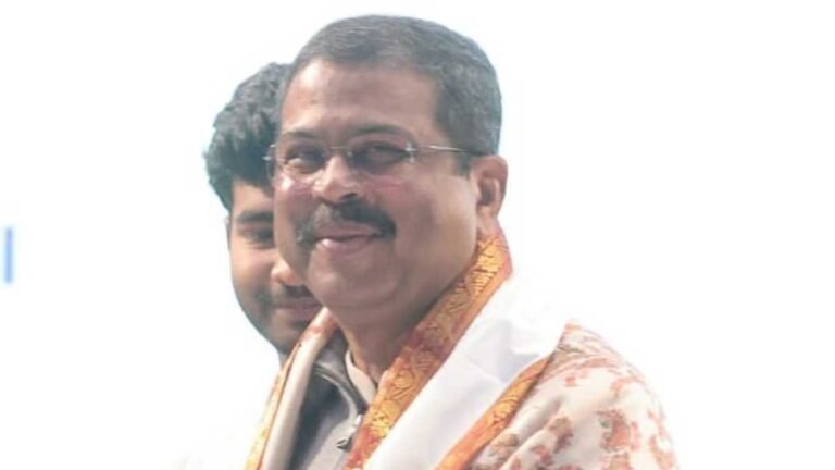 मेधावी छात्रों को आकर्षित करेंगे