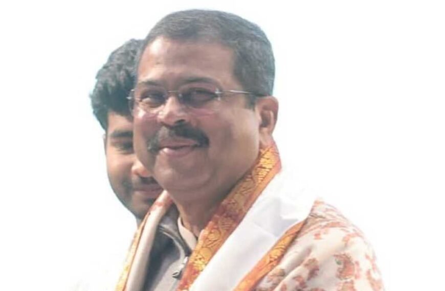 मेधावी छात्रों को आकर्षित करेंगे