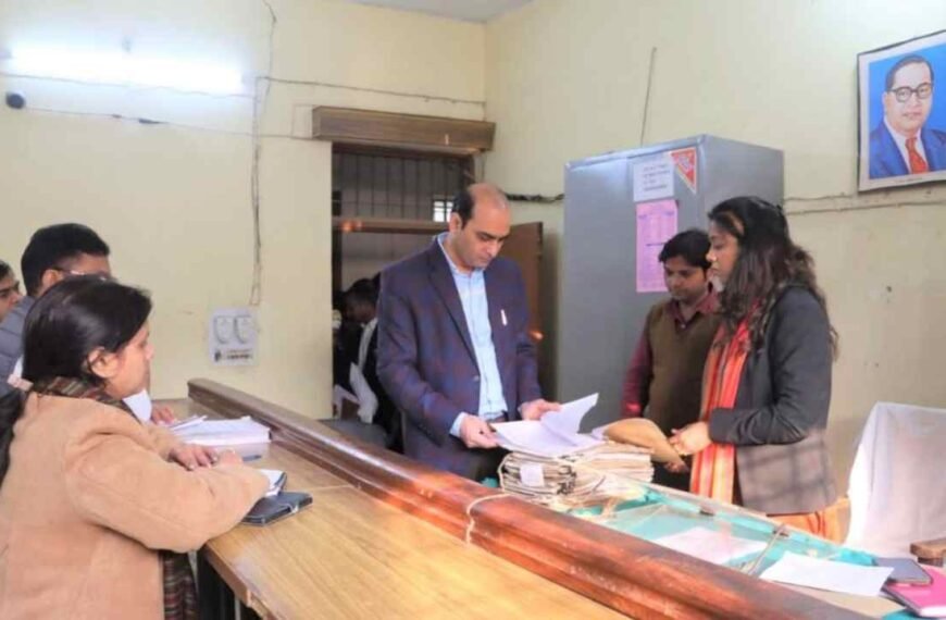 आरआई अमृत लाल और राम सिंह को प्रतिकूल प्रविष्टि