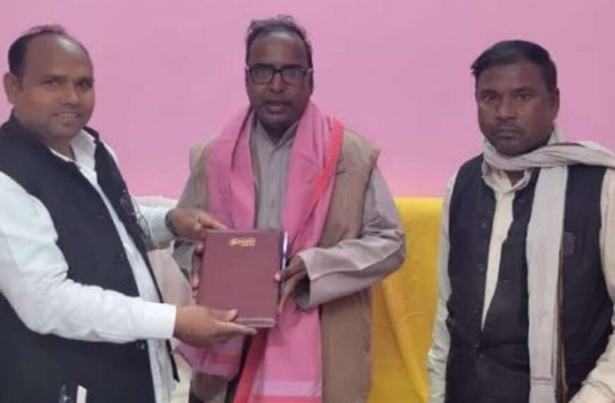 पत्रकार ओम प्रकाश श्रीवास्तव का सम्मान