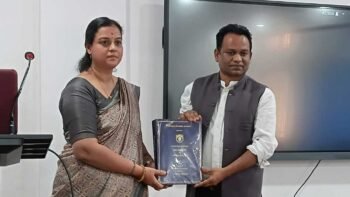 दिव्या पाठक ने पत्रकारिता में की पीएचडी