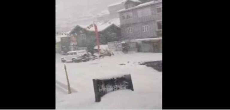 सिक्किम में भारी बर्फबारी