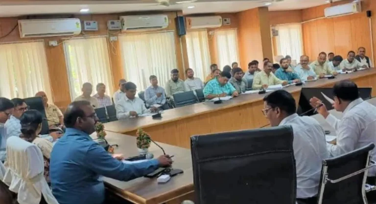 प्रतापगढ़ के ग्राम पंचायत अधिकारियों की खुली पोल