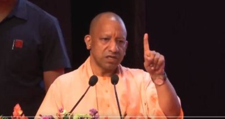 स्मार्ट फोन देगी योगी सरकार