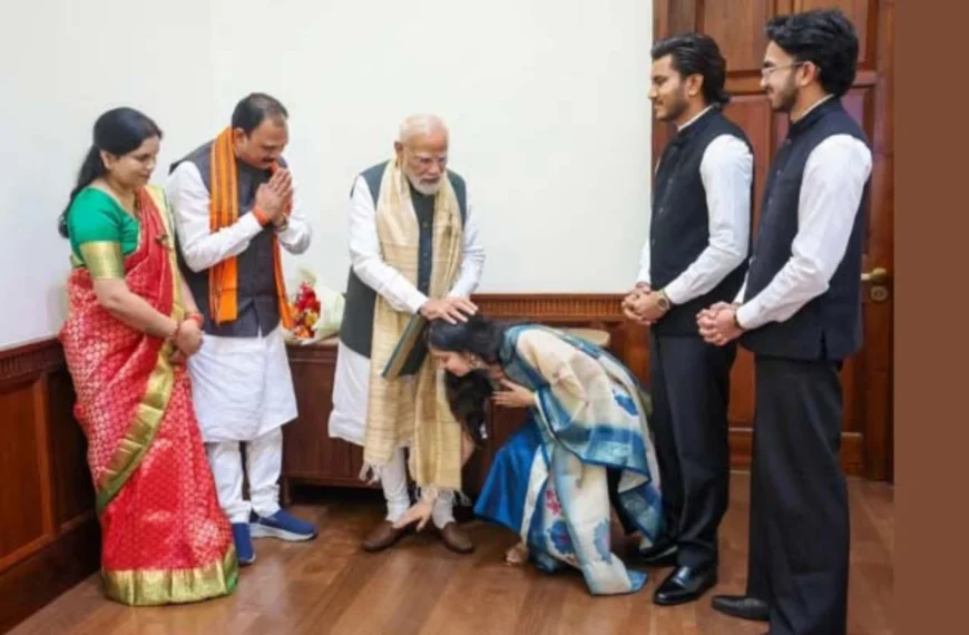 छत्तीसगढ़ के स्वास्थ्य मंत्री की डॉक्टर बेटी को पीएम मोदी ने दिया आशीर्वाद