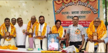 Retired Teachers Honored in Mandhata