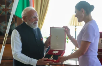 मोदी को मिला स्वीडन का सर्वोच्च सम्मान