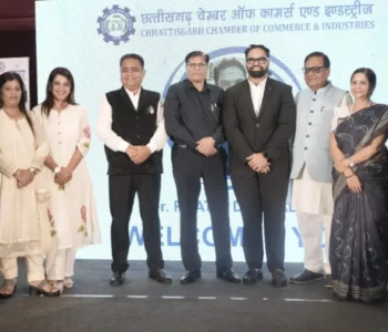 स्वस्थ रहने दिनचर्या में शारीरिक सक्रियता और संतुलित आहार शामिल करें