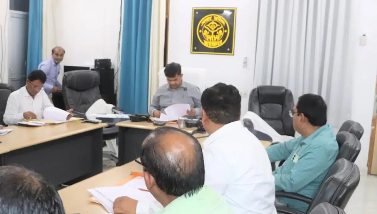 संचारी रोग नियंत्रण अभियान में गांव-गांव होगी फागिंग, सीडीओ ने दिए निर्देश