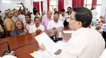 कुंडा पहुंचे मंडलायुक्त