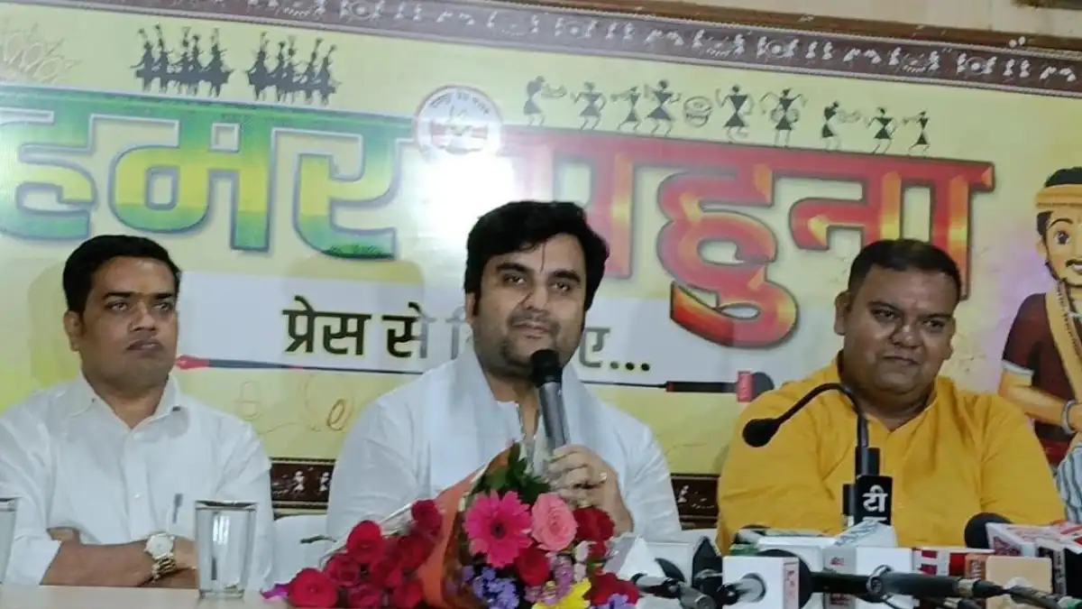 रायपुर प्रेस क्लब में इन्द्रेश महाराज पत्रकारों से रूबरू