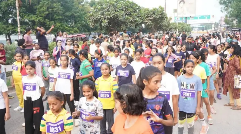 227वां रयान मिनीथॉन: सेंट जेवियर्स हाई स्कूल, रायपुर ओवरऑल चैंपियन Raipur