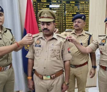 जिलेदार पाल बने इंस्पेक्टर, एसपी ने कंधे पर लगाया स्टार