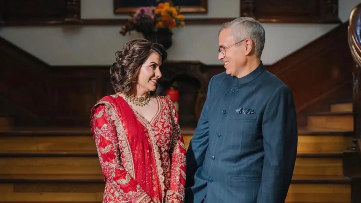जम्मू-कश्मीर के मुख्यमंत्री उमर अब्दुल्ला ने पत्रकार निधि राजदान संग रचाई शादी