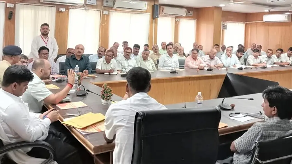 प्रतापगढ़ में पीईटी परीक्षा देने जुटेंगे 52,272 अभ्यर्थी, 21 केन्द्रों पर होगा एग्जाम पीईटी परीक्षा