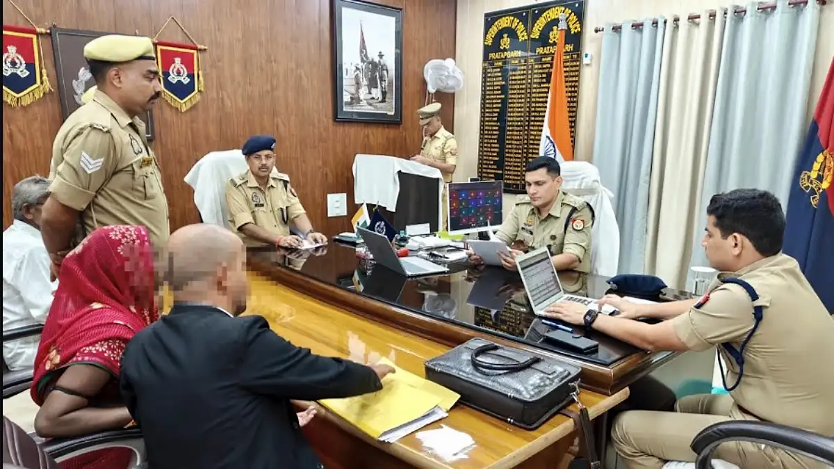 प्रतापगढ़ में फैला साइबर ठगों का जाल