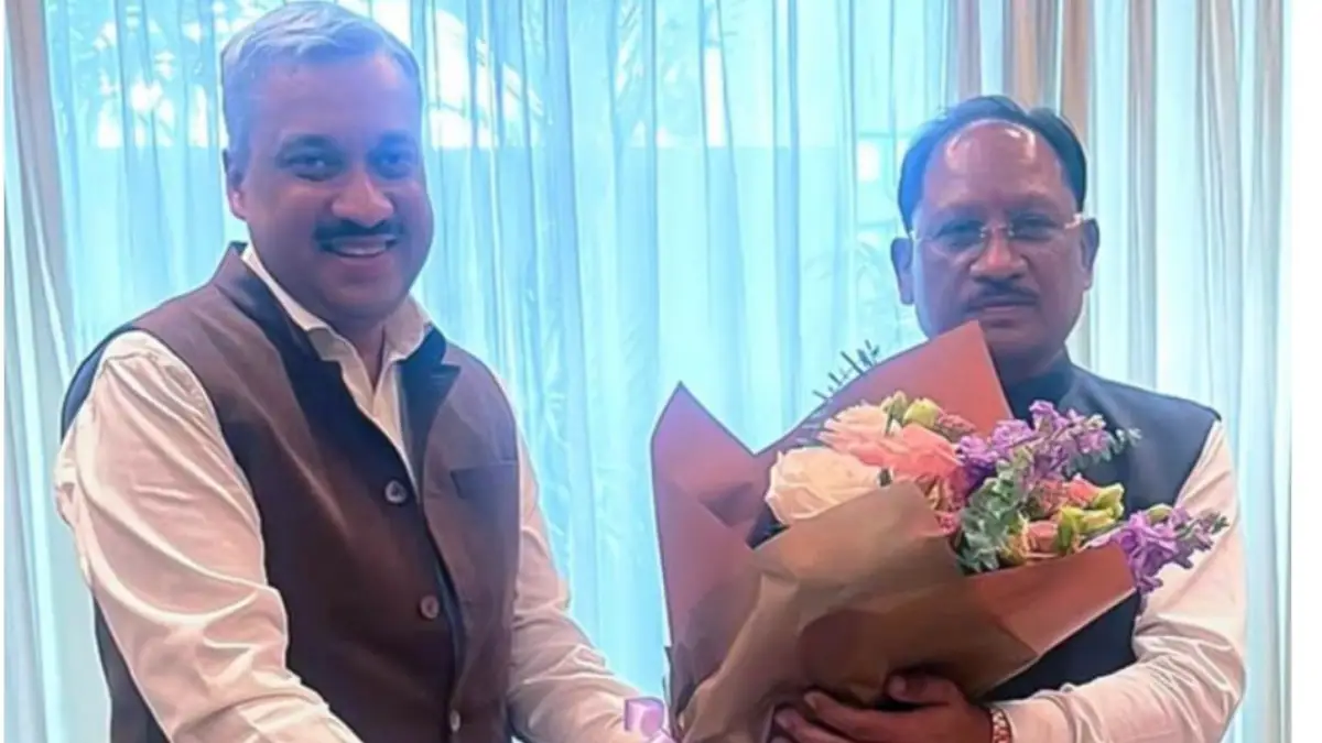 सिंगापुर पहुंचे सीएम विष्णु देव साय, वैश्विक निवेशकों से करेंगे संवाद